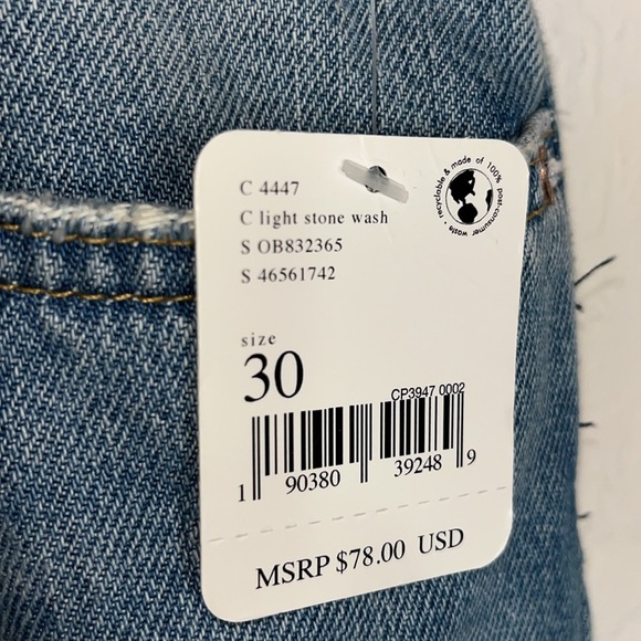 We the Free Light Stone Wash Distressed Straight Leg Cropped Jean Size 30 - Picture 3 of 6